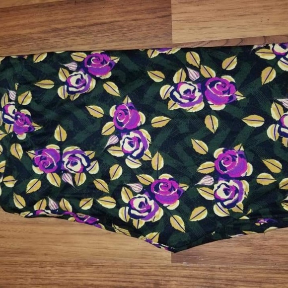 Lularoe TC Leggings- Multiple leggings available - Picture 6 of 8